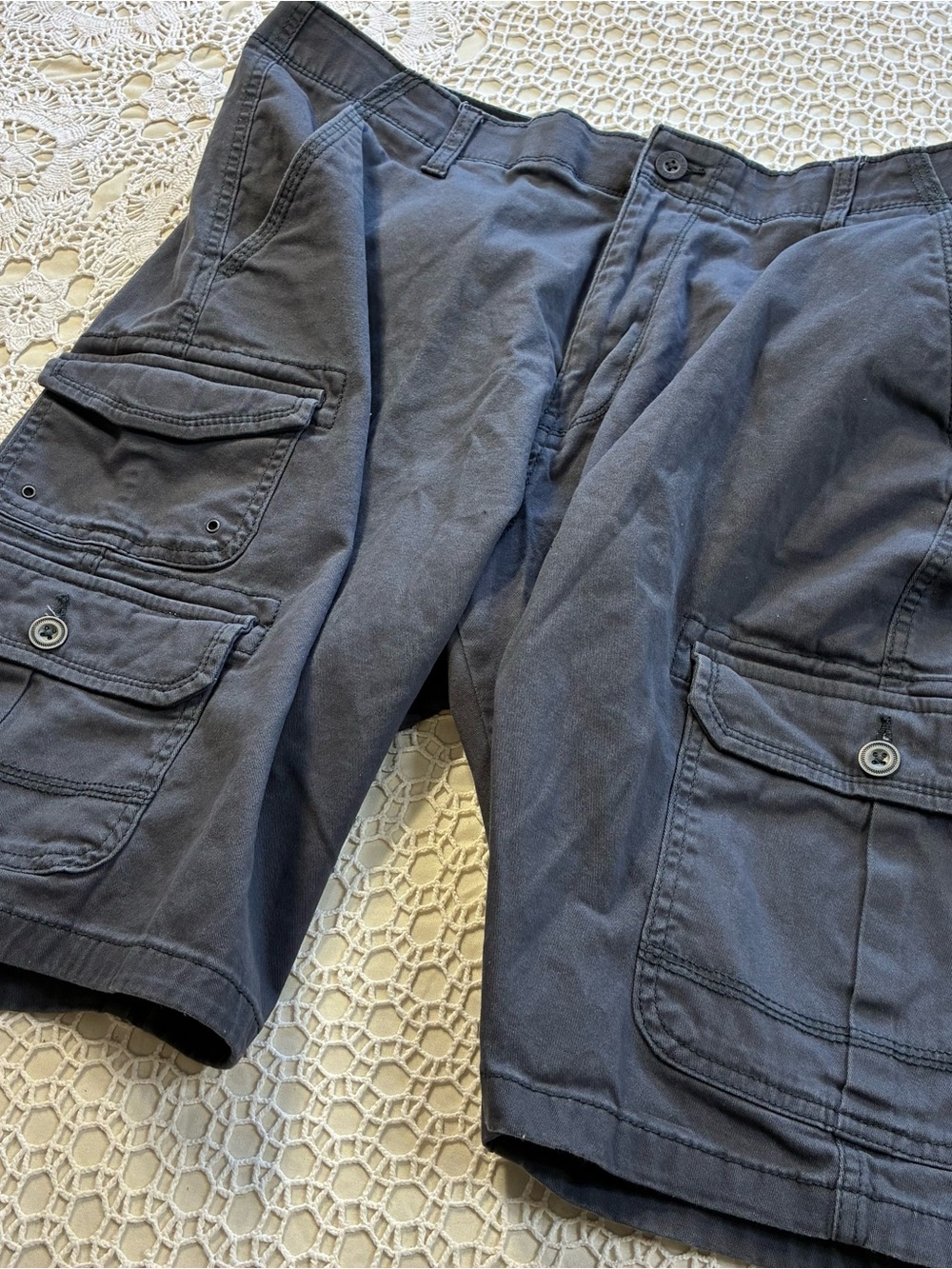 Men's 36 Cargo Shorts in Charcoal Gray
